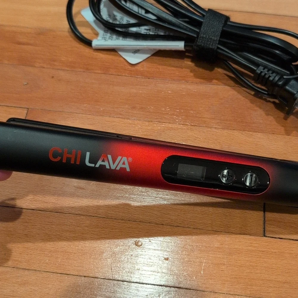 Chi Lava 1 Inch Volcanic Ceramic Travel Hairstyling Iron - Picture 4 of 7